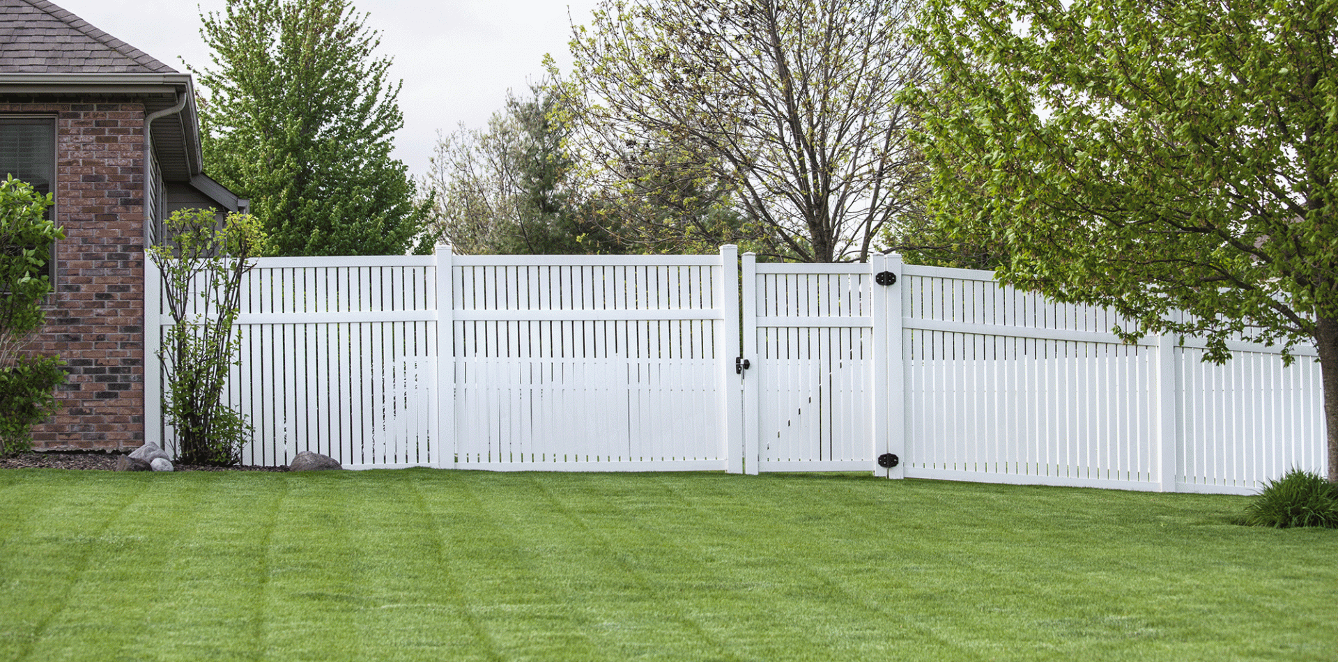 5 Least Expensive Fencing Ideas To Protect Your Yard Dog Fence